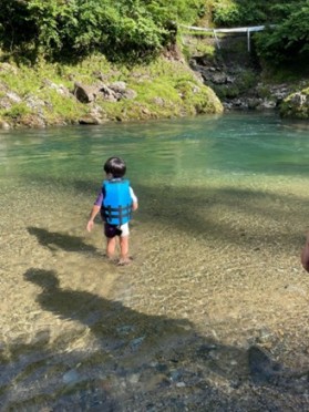 夏が始まった合図がして夏休みのリフレッシュで整ったはずなのに、外が暑すぎて逆に乱れてる